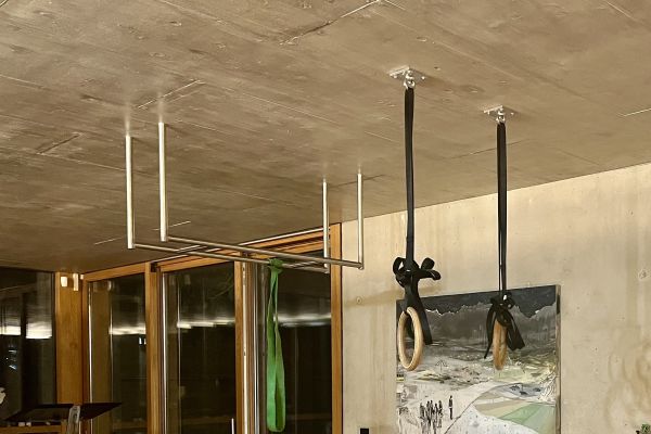 Klimmzugstange Quader aus Edelstahl für die Decke